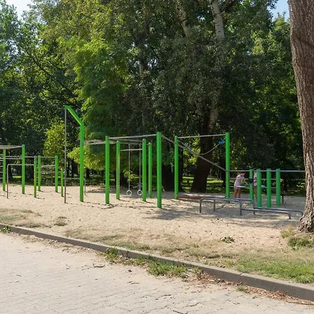 Fort Bema With Parking By Renters * Varšava