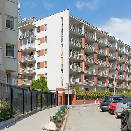 Fort Bema With Parking By Renters Apartament